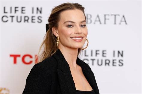 margot robbie nue|Margot Robbie Chose to Go Nude in Wolf of Wall Street, She Says